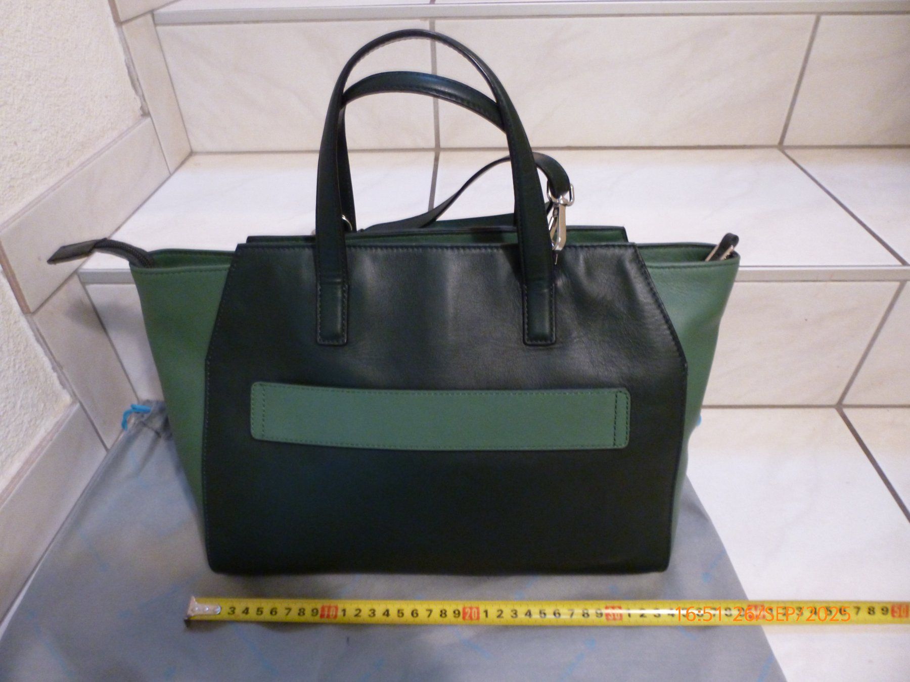 Borse da donna: Picouadro echt Leder Handtasche NEU – Nuovo (secondo la descrizione) da Läufelfingen venduto da Kamari 1