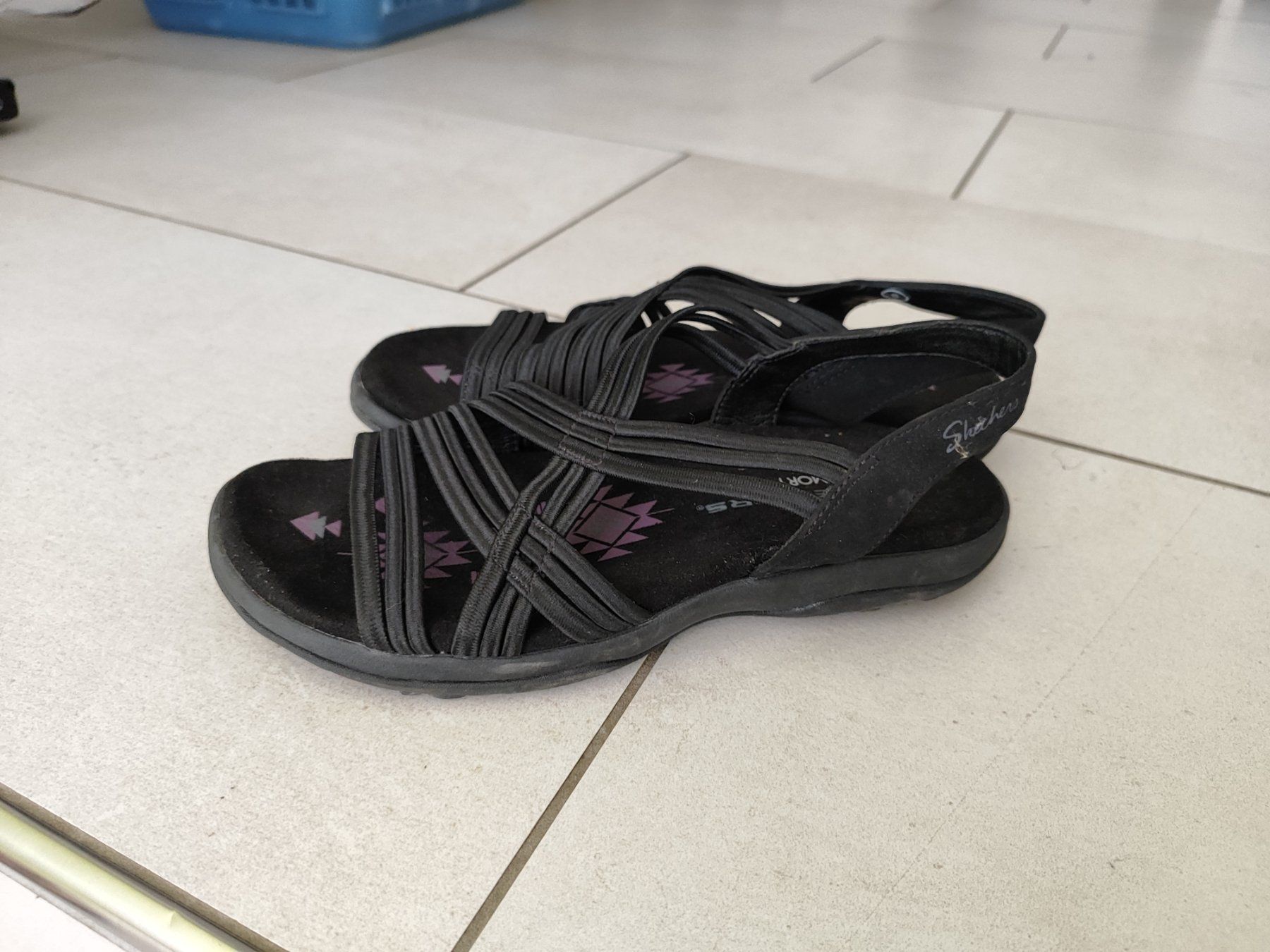 Skechers Scarpe da donna: Neue Sandalen Skechers Gr. 37 – Nuovo (secondo la descrizione) da Seon venduto da Mandes1