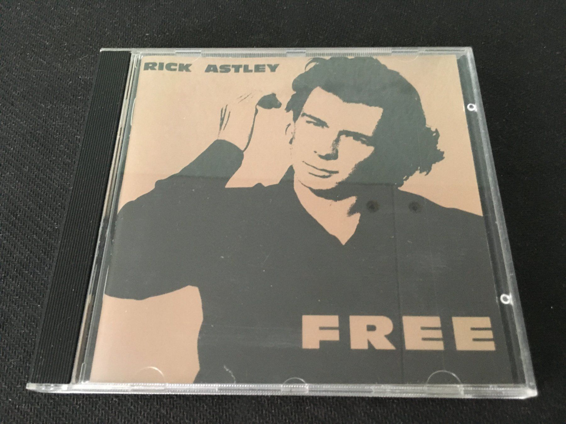 CD: Rick Astley - Free -CD- – Usato da St.Gallen venduto da MedienJoe