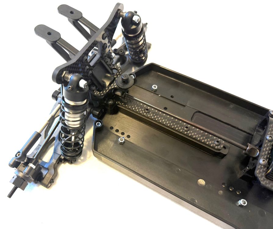 XRay RC Kits de montage: XRAY XB4 2025 ÉDITION CARPET – Neuf avec emballage d'origine à Yverdon-les-Bains par Fijo-rc 7