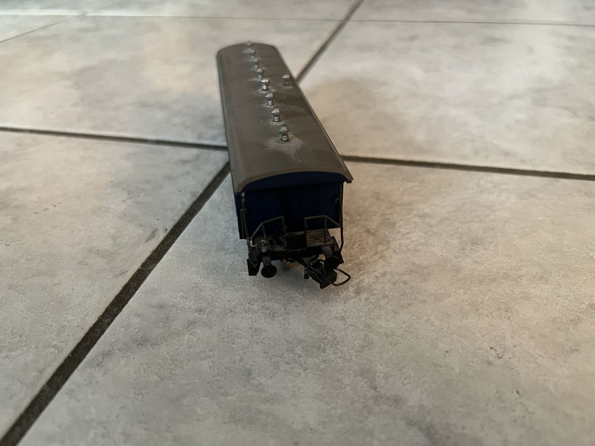 Liliput Modelleisenbahnen: Liliput Gästezug Feldschlösschen blau – Gebraucht aus Gisikon von ram_78bx 1