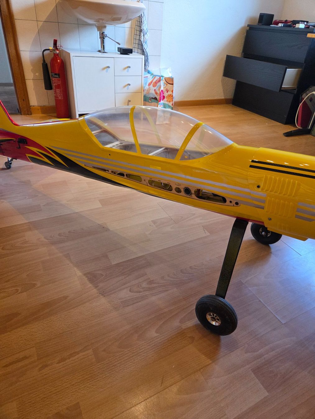 Modellismo RC: Sebart Sukhoi s140 E – Usato da Besenbüren venduto da oli_6ts9 9