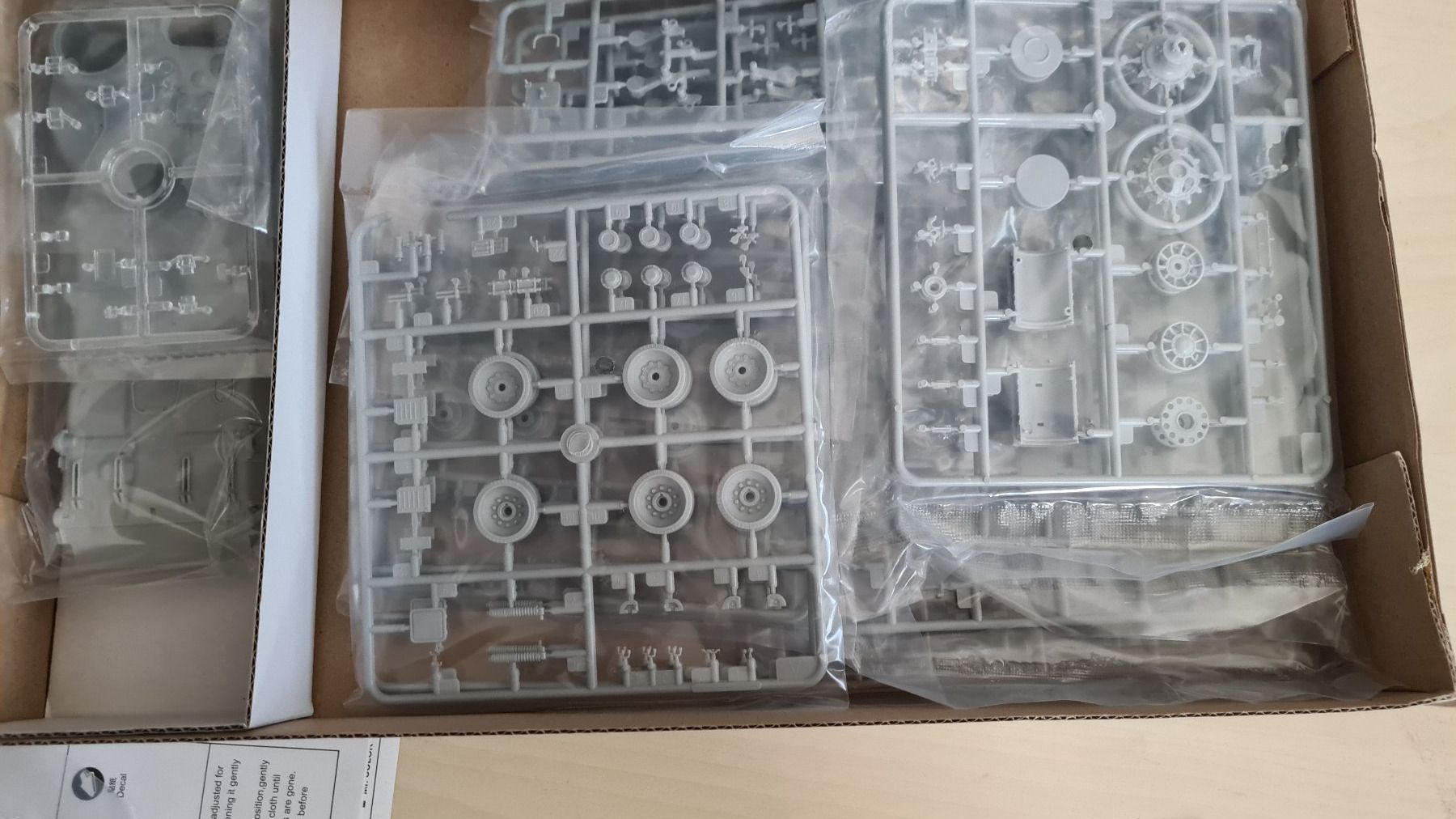 Modellbausätze & Standmodelle: 1:35 T-80 B - Trumpeter 05565 – Gebraucht aus Bassersdorf von jackbmw 6