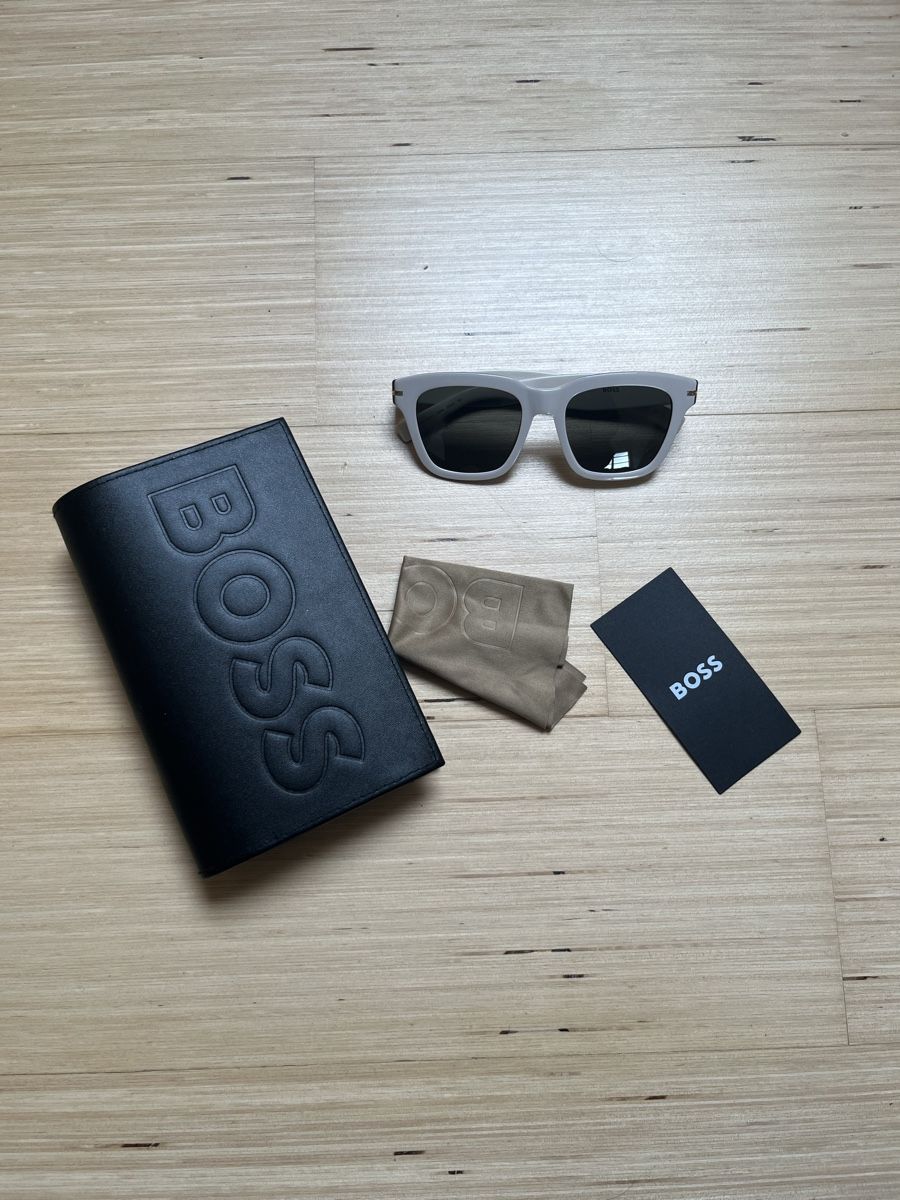 Hugo Boss Occhiali & Lenti: Stylish BOSS Sunglasses - Perfect Summer Accessory – Nuovo e nell'imballaggio originale da Lausanne venduto da firewalk86 1