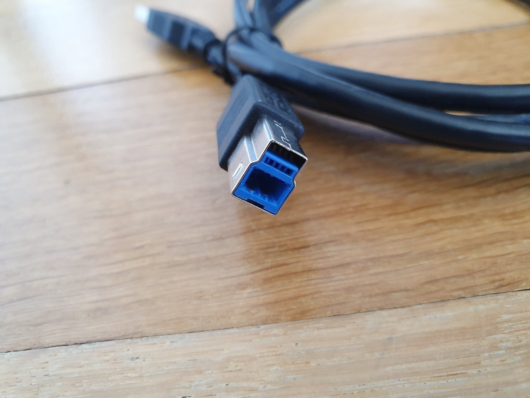 Cavi: USB 3.0 A male USB B – Usato da Bern venduto da Llu