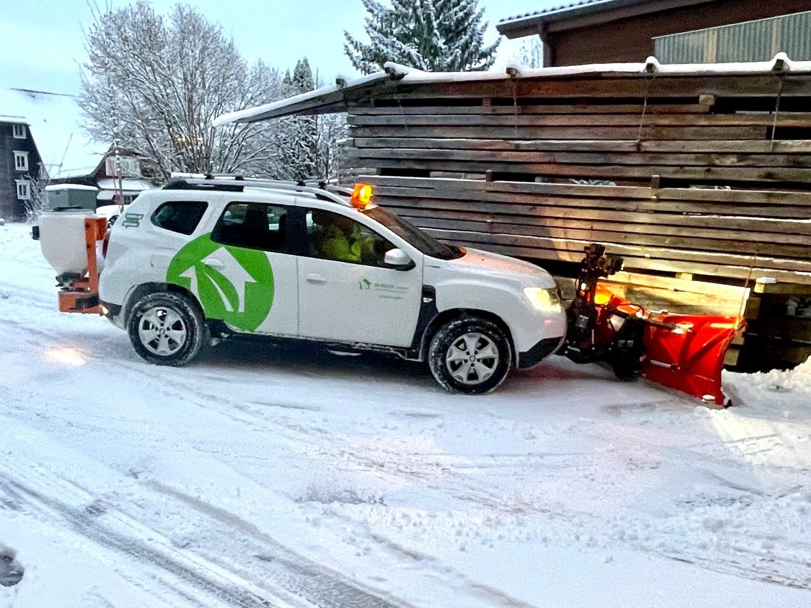 Renault Autos: Ranault Duster inkl. Umbau Winterdienst – Gebraucht aus Bazenheid von inf_8kdv 1