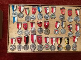 Sammlung Schweizer Medaillen Auszeichnungen diverse Jahre