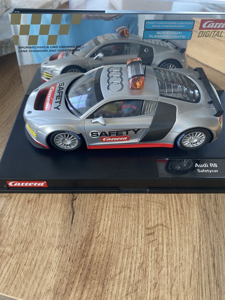 Carrera Piste: Carrera Digital 1:24 Safety Car – Nuovo e nell'imballaggio originale da Bächli (Hemberg) venduto da aika012