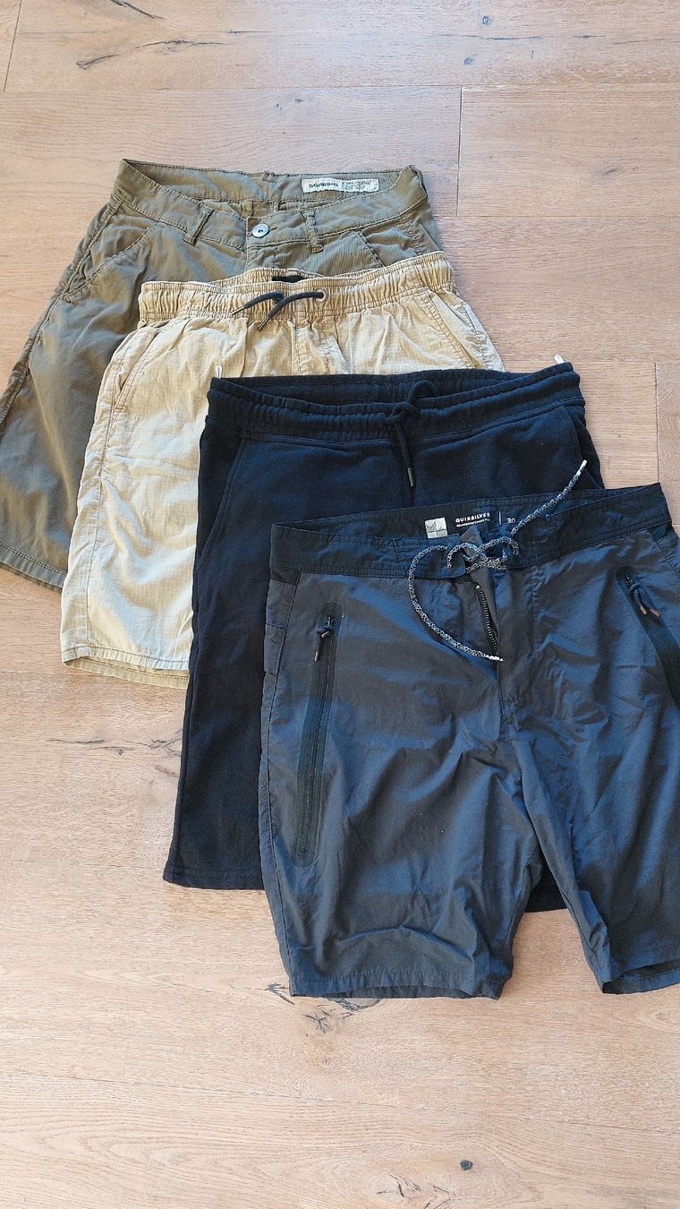 Lotti & Set di vestiti: Kleiderpaket Jungs Gr. 176, 16 Teile – Usato da Würenlos venduto da Ionni 2