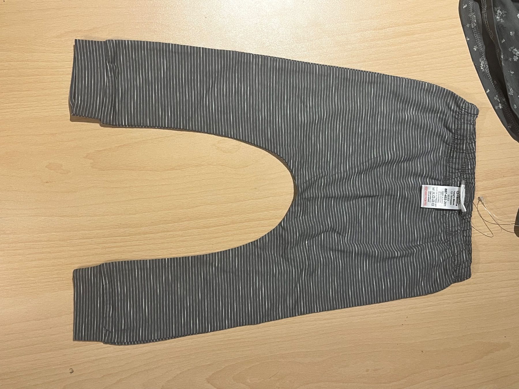 Next Vestiti & Gonne: Graues Kleid mit Legging und Haarband – Nuovo e nell'imballaggio originale da Binz venduto da Mcbs2406 2