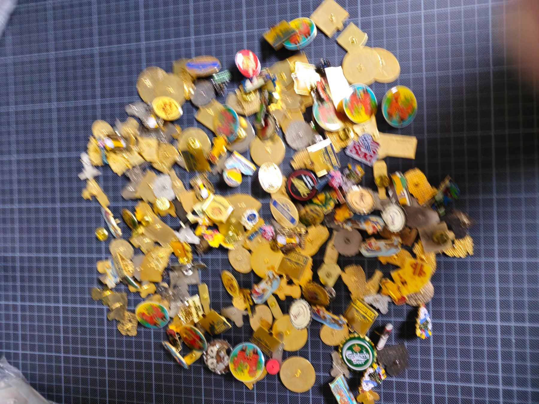 Placchette & Badge: Grosse Sammlung von Pins - Bier Pin Bier Pins – Usato da Gränichen venduto da Jumbo77 5