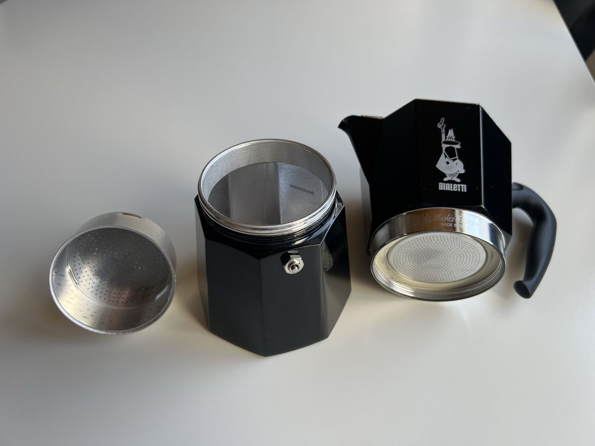 Bialetti Kaffeemaschinen & Espressomaschinen: Bialetti Moka Express  schwarz NEU – Neu (gemäss Beschreibung) aus Chur von van_hnc6 4