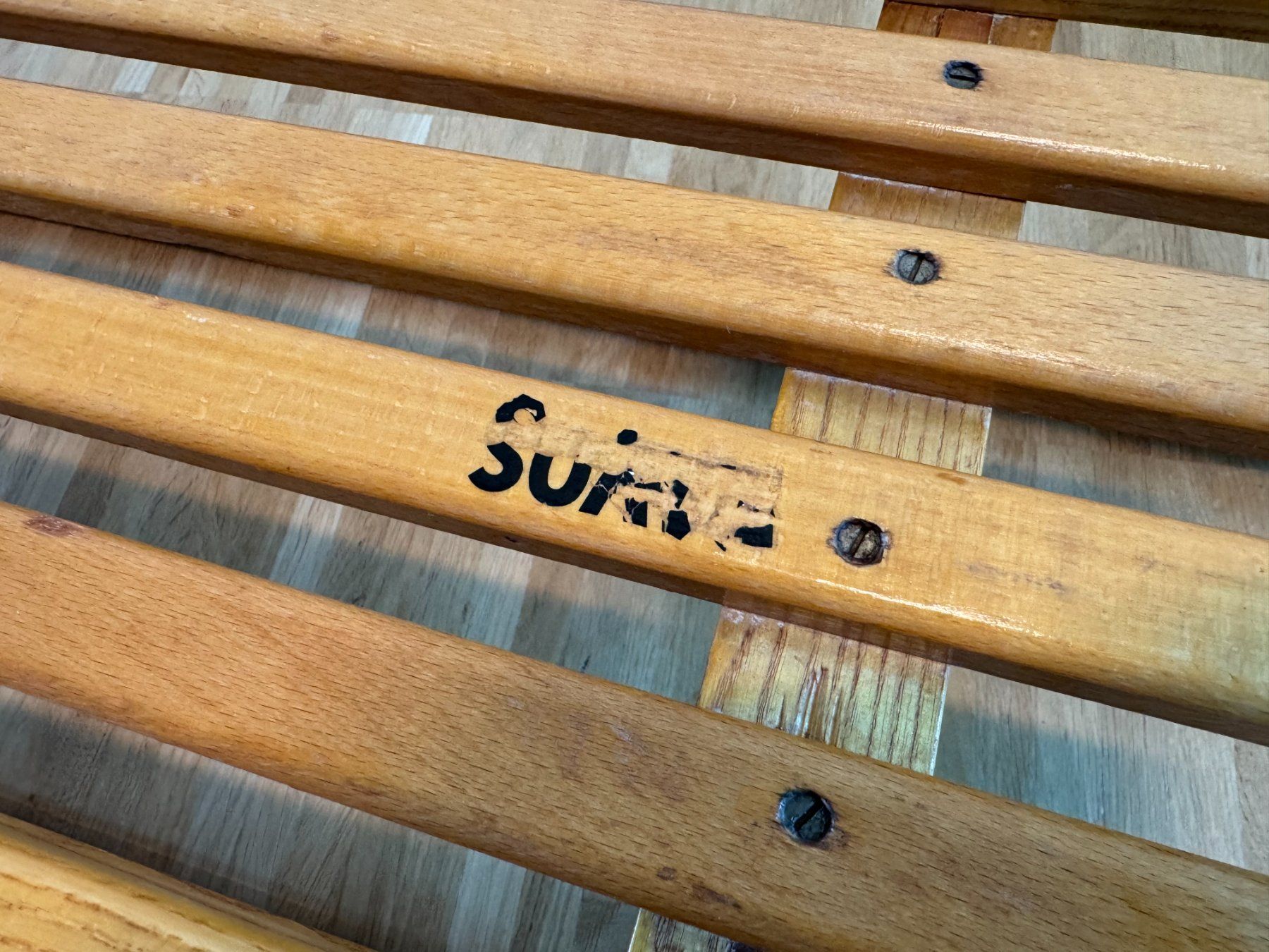 Luge: Alter Holzschlitten mit Zugseil – D'occasion à Zürich par muxamsonntag 8