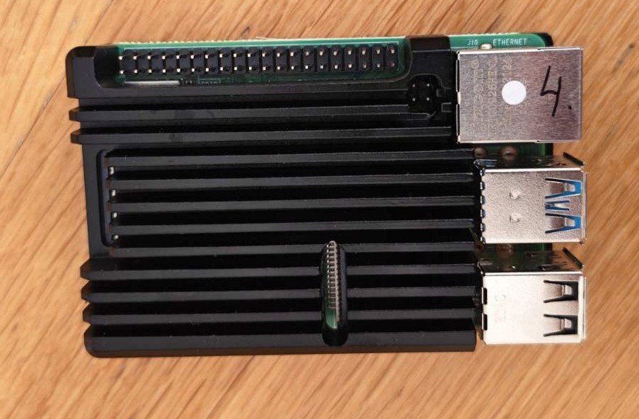 Raspberry Pi PCs: Raspberry Pi 4 Model B (4GB RAM) – Gebraucht aus Niederhasli von Dany75 1