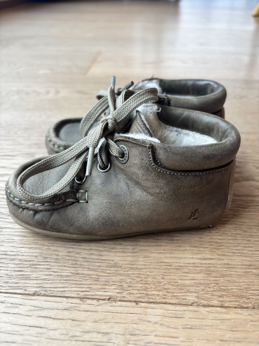 Schuhe für Jungen: Winterschuh Grösse 21 – Gebraucht aus Wolfhausen von tin_c79y 1