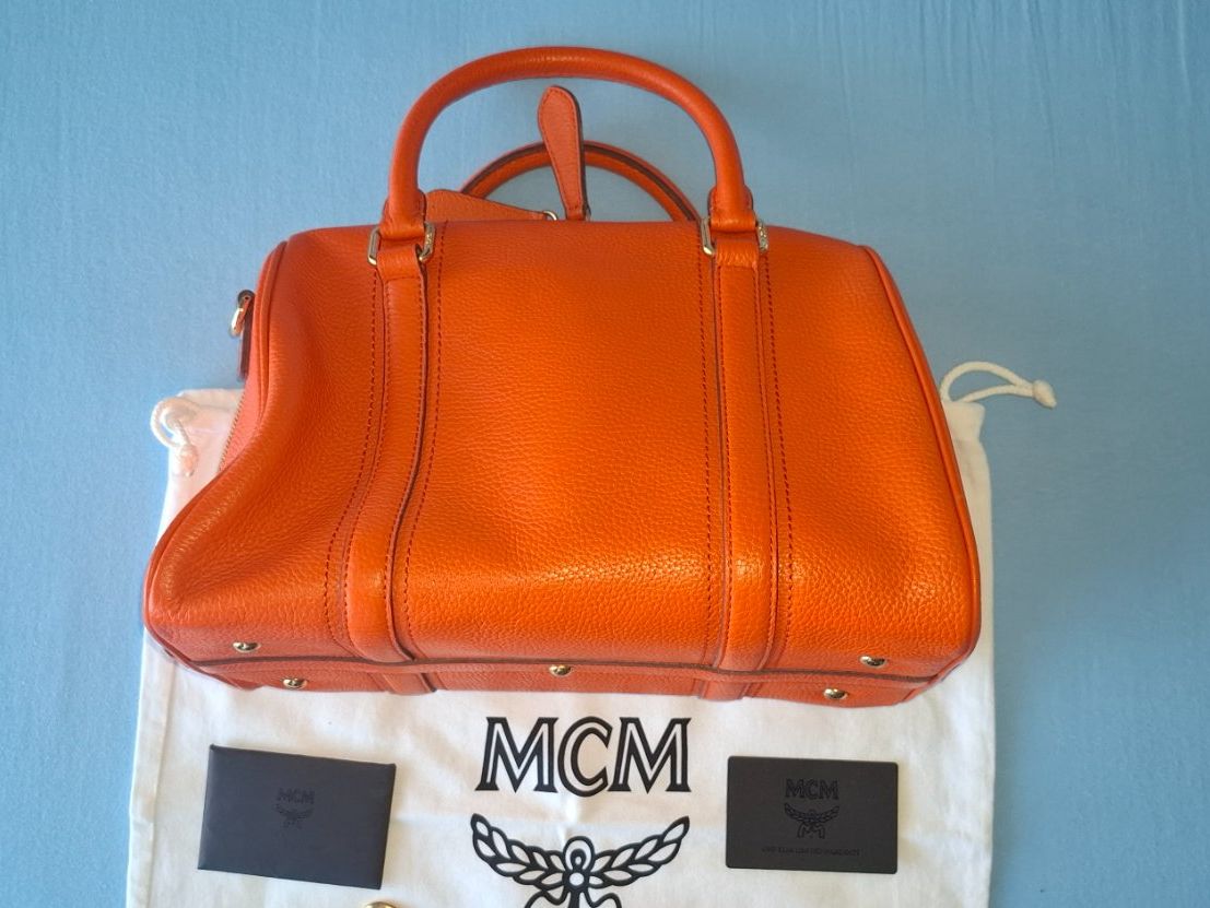 Mcm Sacs femmes: MCM mittelgrosse Tasche mit Schulterriemen – Neuf (Voir description) à Weggis par Jhmathis 5