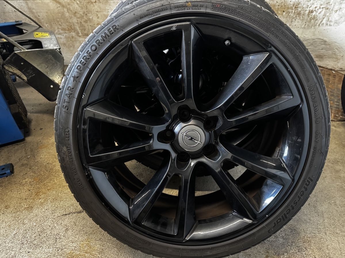 Pneumatici & Ruote complete: Alufelgen Opel OPC – Usato da Recherswil venduto da KH-Racing 3