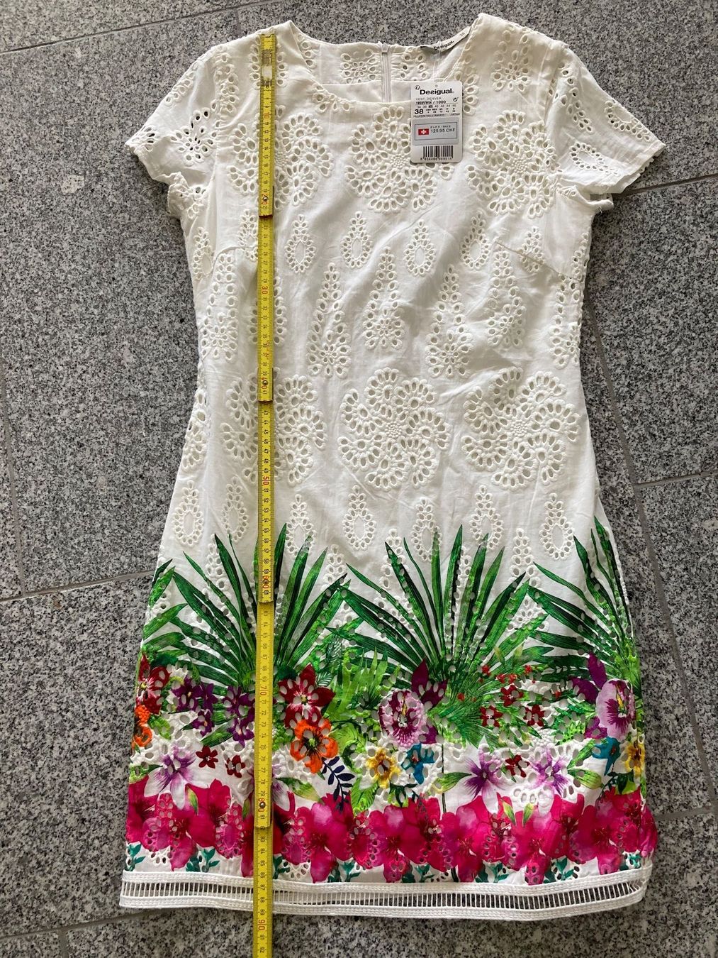 Desigual Vestiti: DesigualKleid Gr 38, mit Etikett, neu – Nuovo (secondo la descrizione) da Eschenbach SG venduto da verbascum
