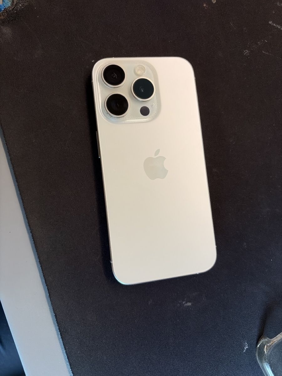Apple Telefoni cellulari / Smartphones: iPhone 15 Pro 128Gb – Usato da Fontaines NE venduto da lou_nr7k 1