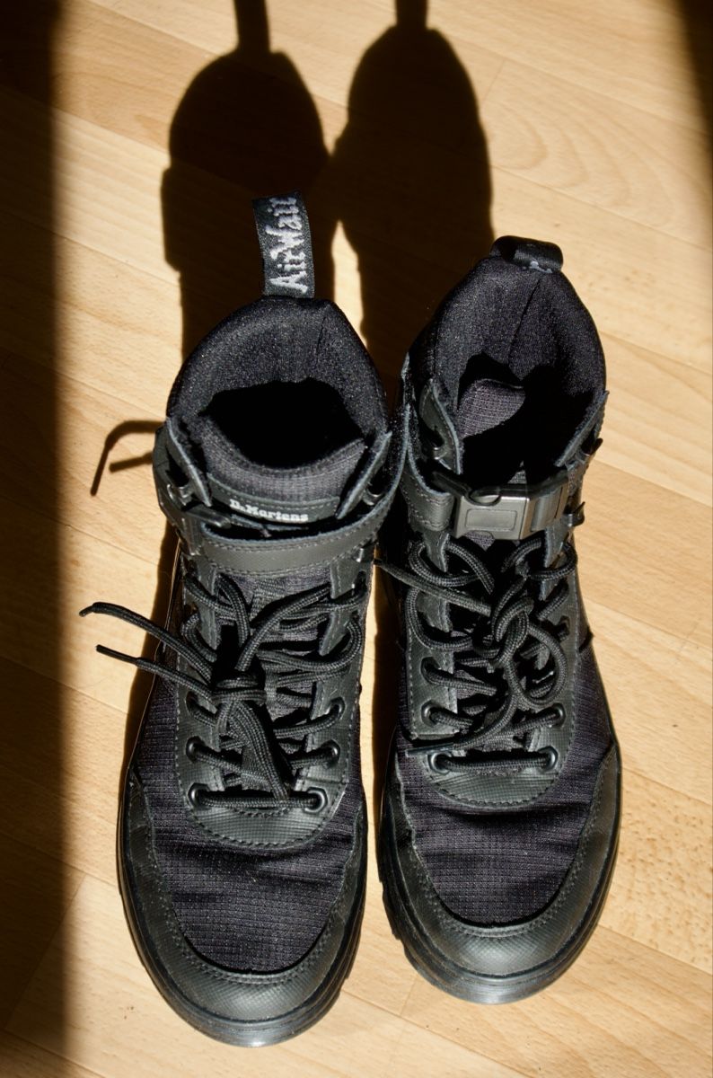 Dr. Martens Scarpe da donna: Dr Martens Combs Tech – Nuovo (secondo la descrizione) da Ponts-de-Martel venduto da fro_p9qy 3