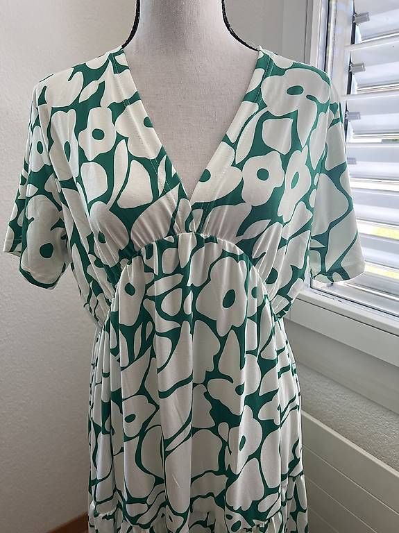 Vestiti: GEMUSTERTES SOMMERKLEID XL/42 – Usato da Urdorf venduto da Marybyii 2