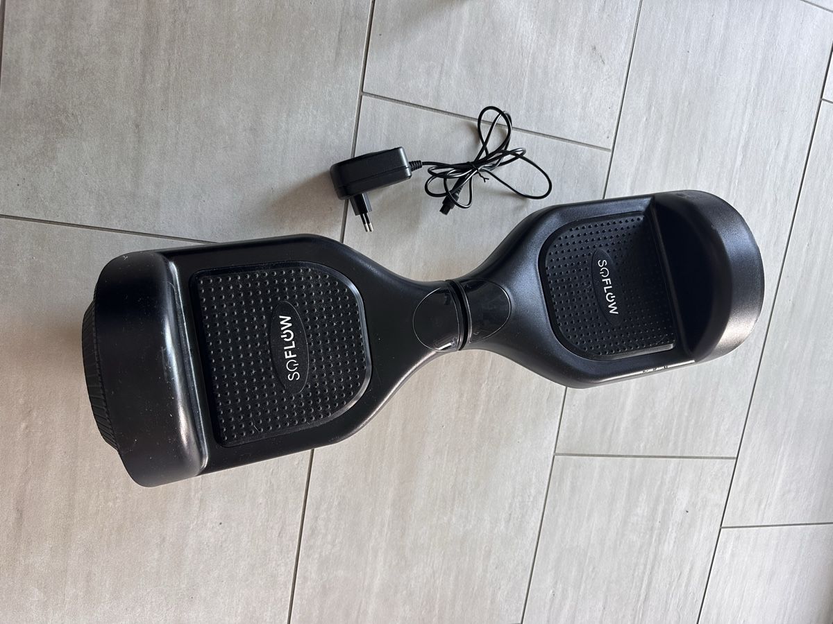 Hoverboard: Hoverboard mit LED-Beleuchtung, top Zustand, Sommer  – Usato da Schmerikon venduto da Seepfaerdchen 1