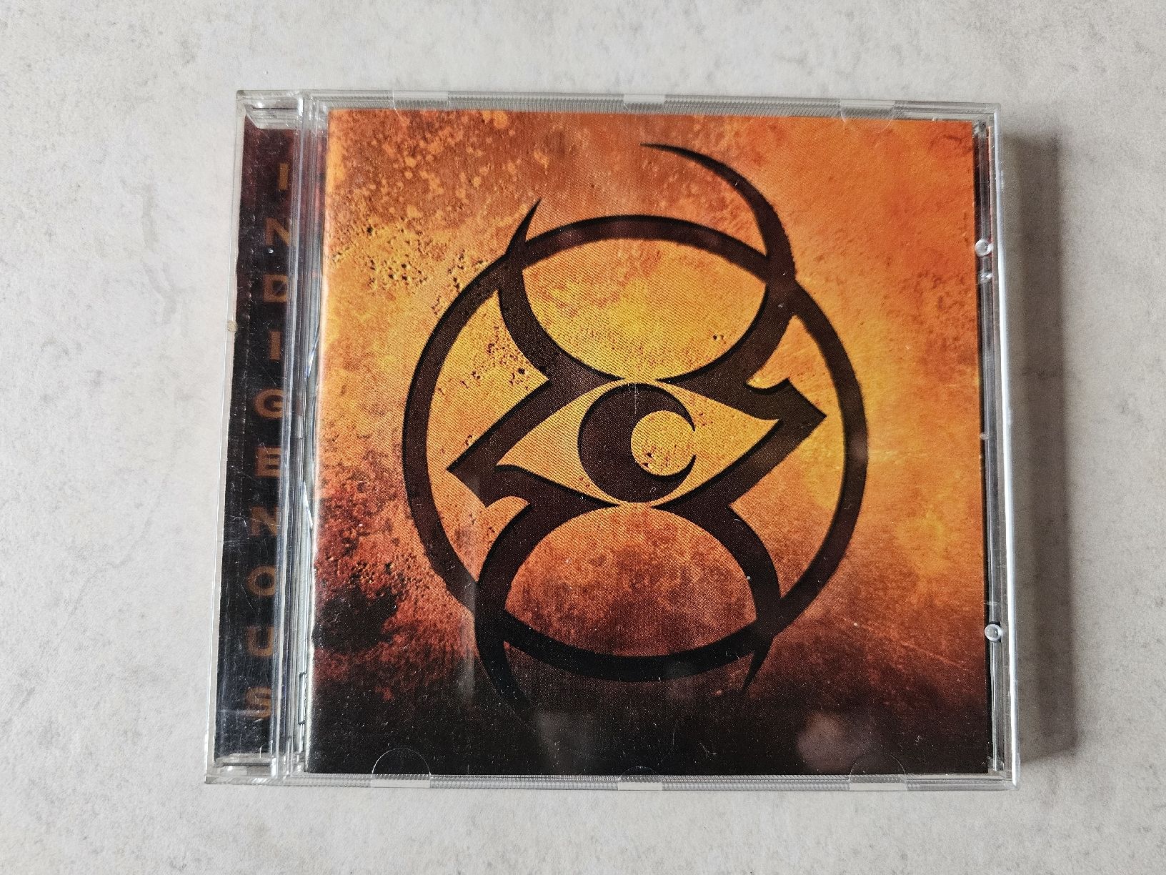 CD: Indigenous  -  Indigenous – Usato da Schneisingen venduto da backstore24