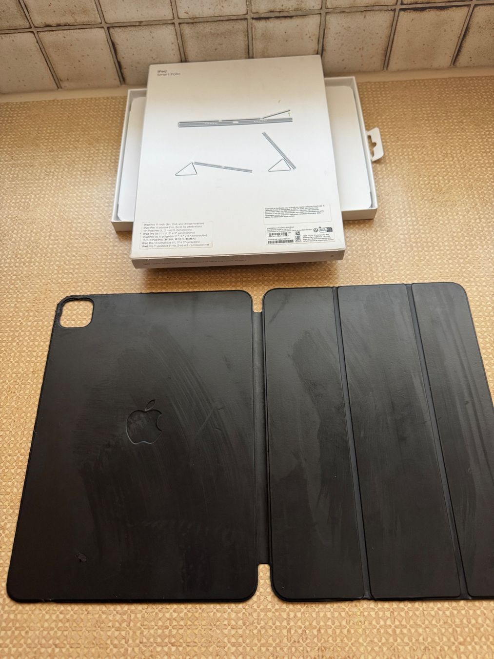 Apple Covers & Borse: IPAD PRO 11 SMART FOLIO BLACK – Usato da Frauenfeld venduto da iphone6 1