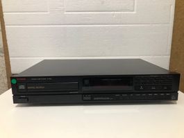 Vintage cd player Luxman D-113D,optical-digtal out