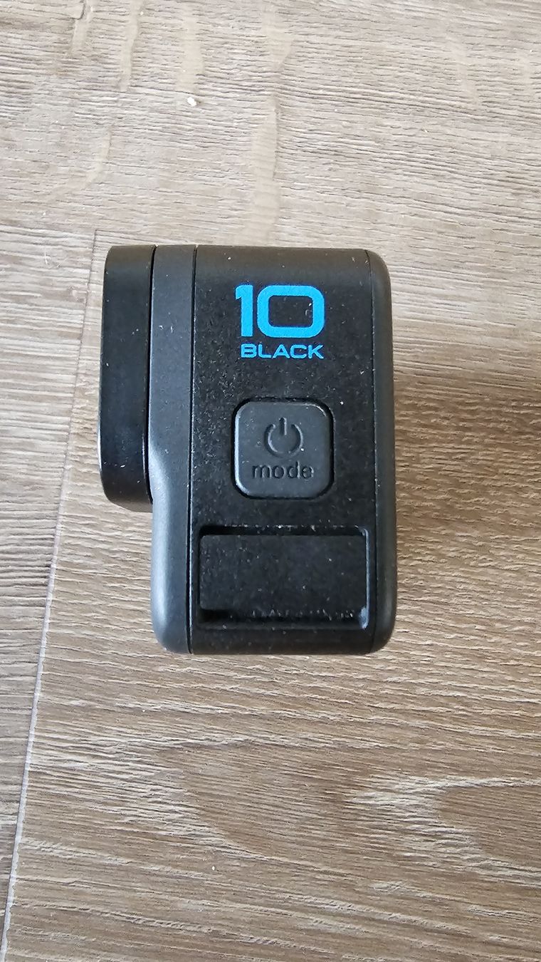 Gopro Action Cam: GoPro 10 mit  Zubehör – D'occasion à Eschenbach SG par 1kg 8