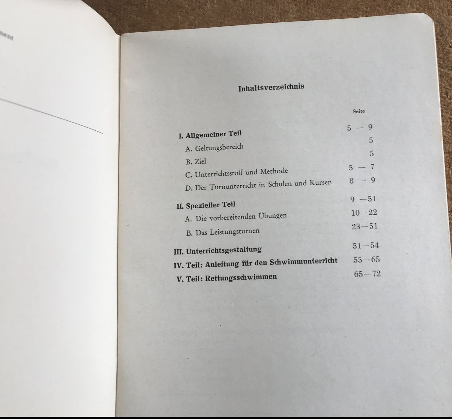 Schweizer Armee Armi bianche: SCHWEIZER ARMEE DAS TURNEN IN DER ARMEE 1954 – Usato da Ostermundigen venduto da wini63 1