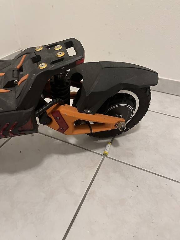 Kickboard: Monopattino KuKirin G3 Pro – Usato da Minusio venduto da pag_ykv5 2
