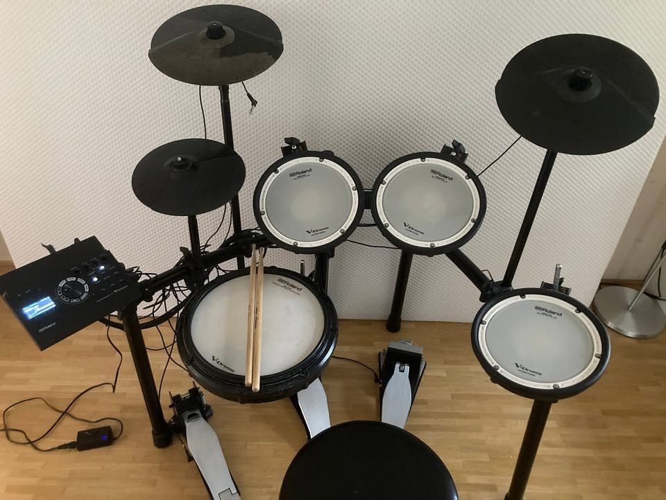 Roland Strumenti musicali: Batterie Roland 17KV – Usato da Confignon venduto da web_8vhp