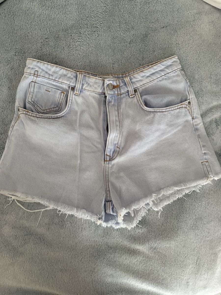 Zara Jeans: Zara Hotpants Gr. 40 – Usato da Wil SG venduto da xrnvani