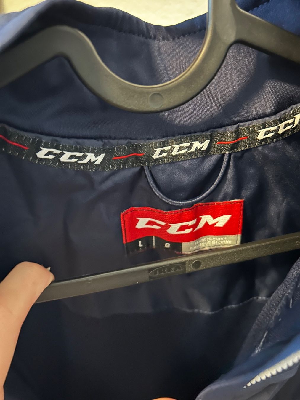 Ccm Giacche: CCM Polyesterjacke Grösse L – Nuovo (secondo la descrizione) da Niederuzwil venduto da sifel 2
