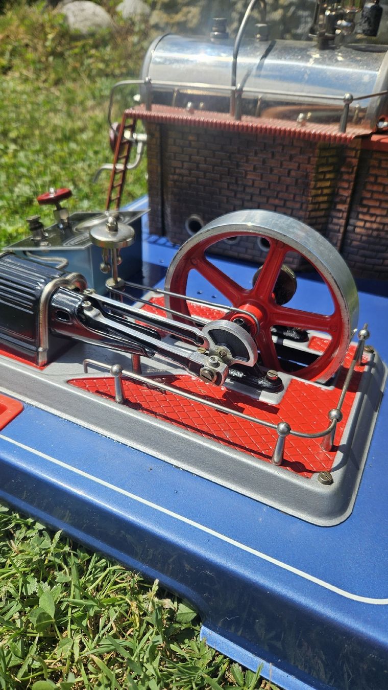 Wilesco Kits de montage: Dampfmaschine D24 EL – D'occasion à Selzach par solid10 1