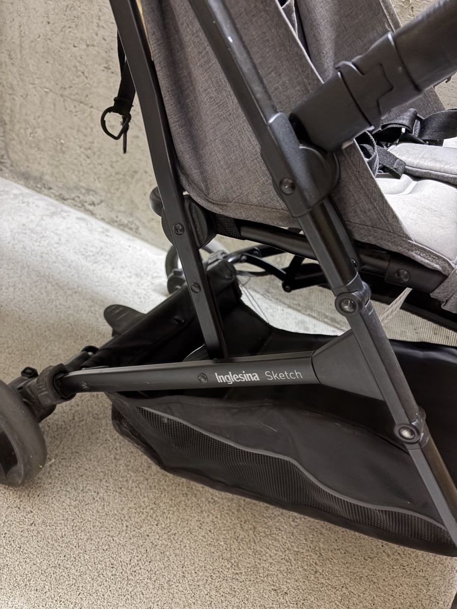 Inglesina Carrozzine: Inglesina Sketch Stroller Grey Foldable Used Condition – Usato da Zug venduto da Roderric_Ro 1