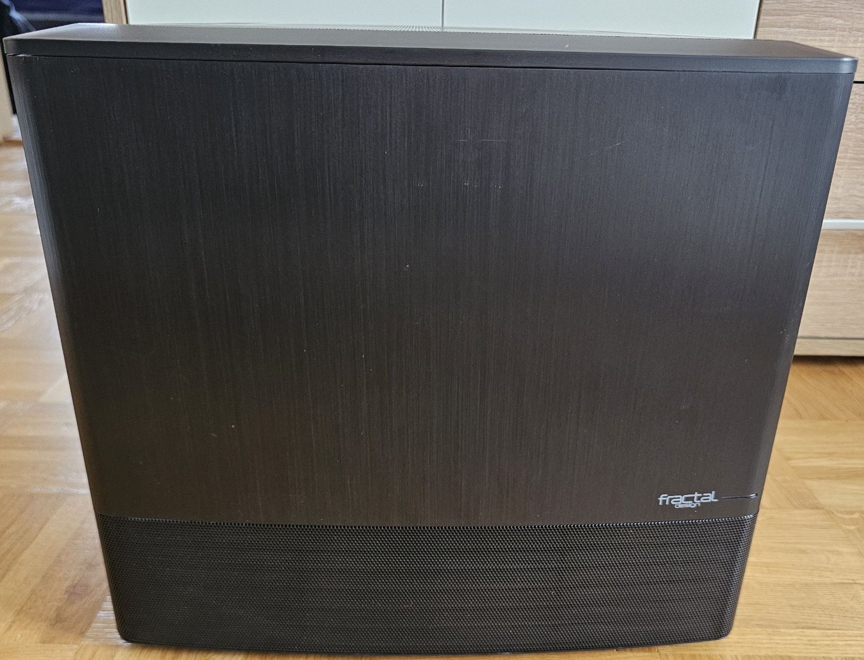 Fractal Gehäuse: Fractal Design Node 804 – Gebraucht aus Fribourg von baltenspda