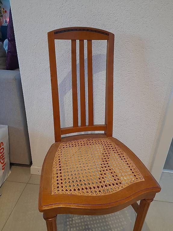 Sedie: 2 chaises en cannage traditionnel – Usato da Les Geneveys-sur-Coffrane venduto da papoute 2