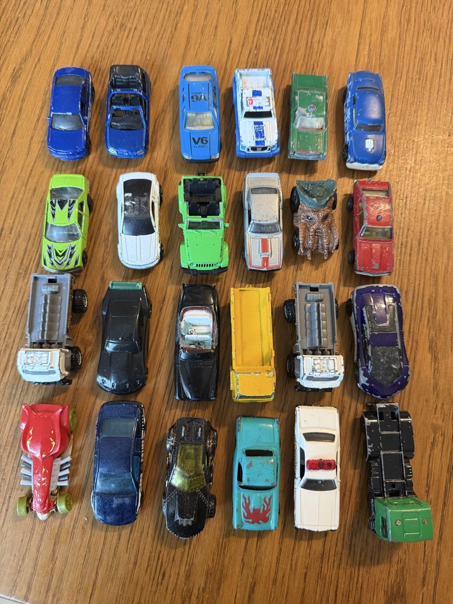 Giocattoli: 24x Spielzeugautos – Usato da Belp venduto da Lu96