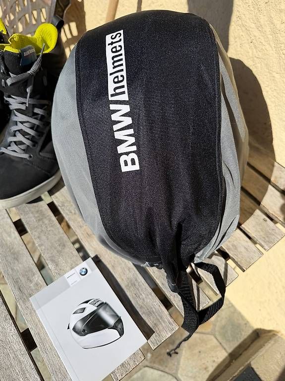 BMW Caschi & visiere: BMW Motorrad Race Helmet – Usato da Vers-l'Eglise venduto da 3V_M5 1