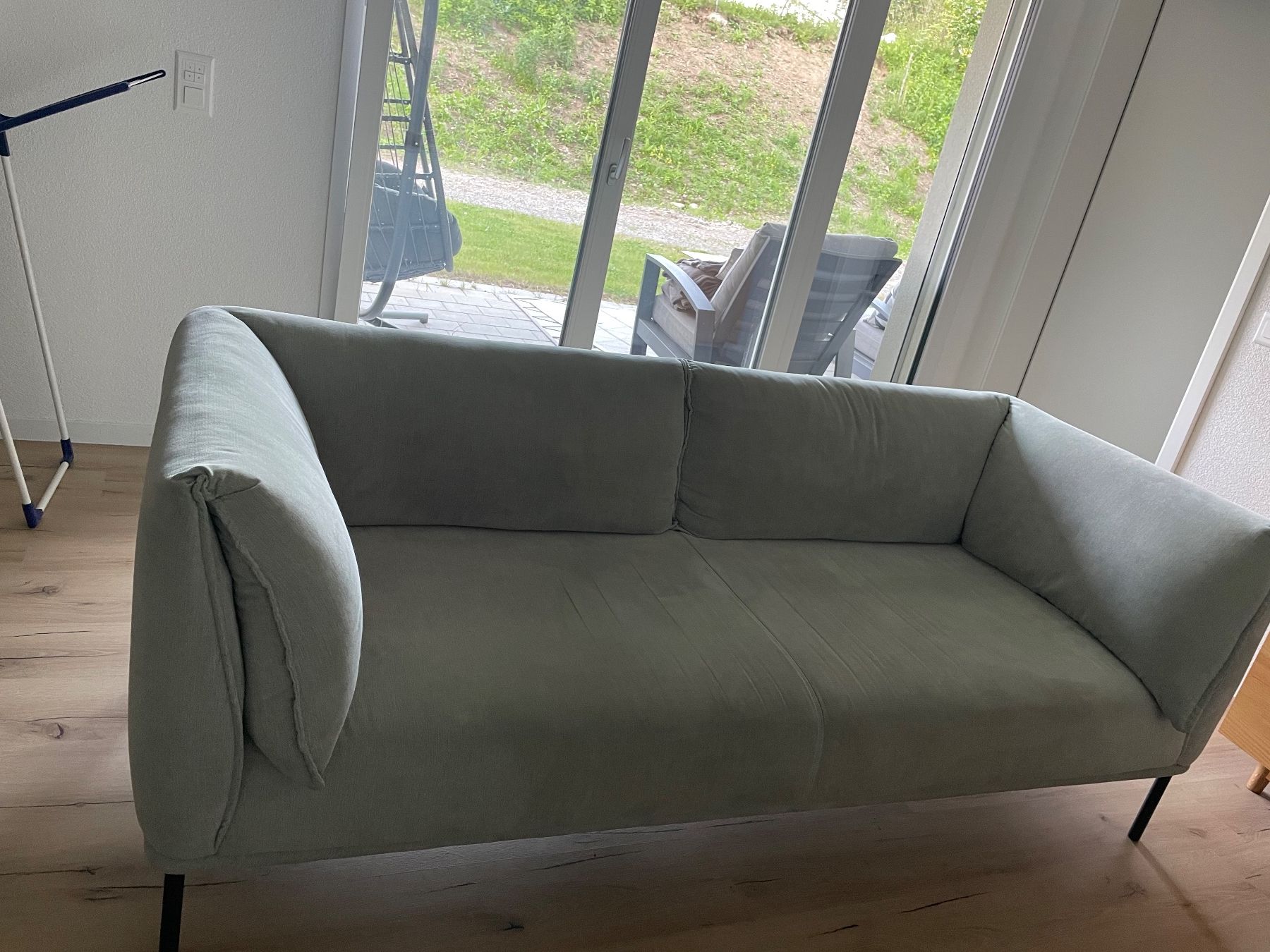 Divani: 2 moderne graue Sofas – Usato da Menziken venduto da mti_7vqf 2