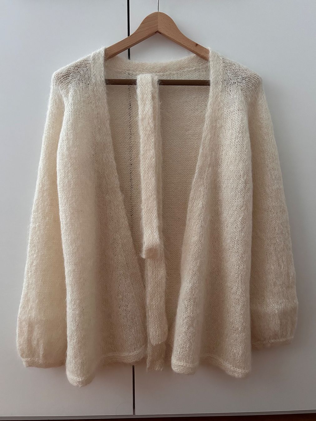 Giacche: Strickjacke mit Bindegurt Grösse S aus Alpaka – Usato da Widnau venduto da Xroma-11
