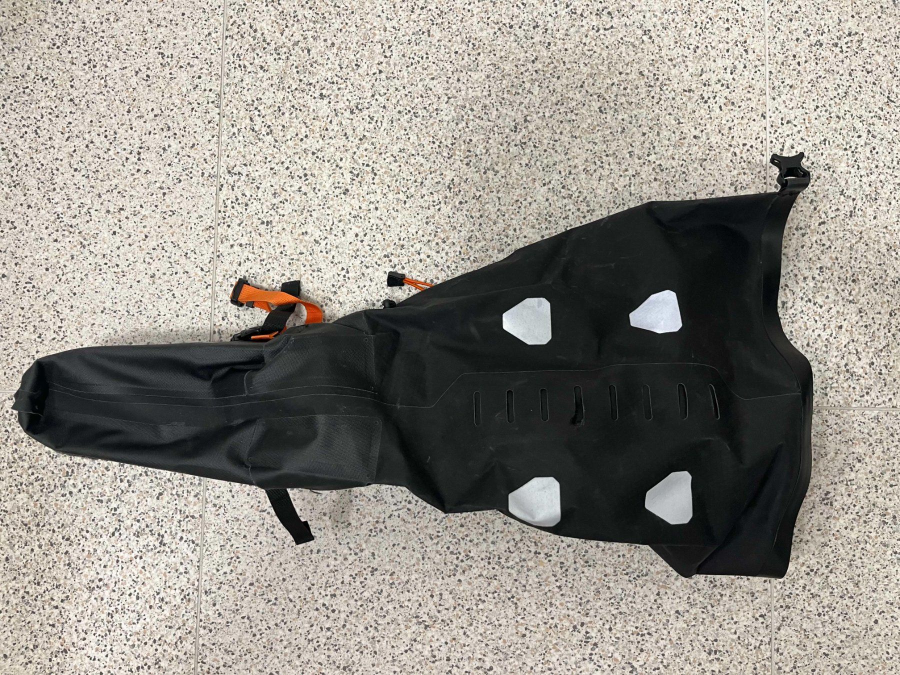 Sacs: Ortlieb Seat Pack 16.5L noir – D'occasion à Lausanne par Ami_shop 1