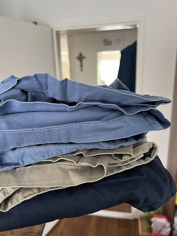 Pantaloni: 3er Set Kurze Hose, Grösse M – Usato da Fällanden venduto da fai_n5tr 3