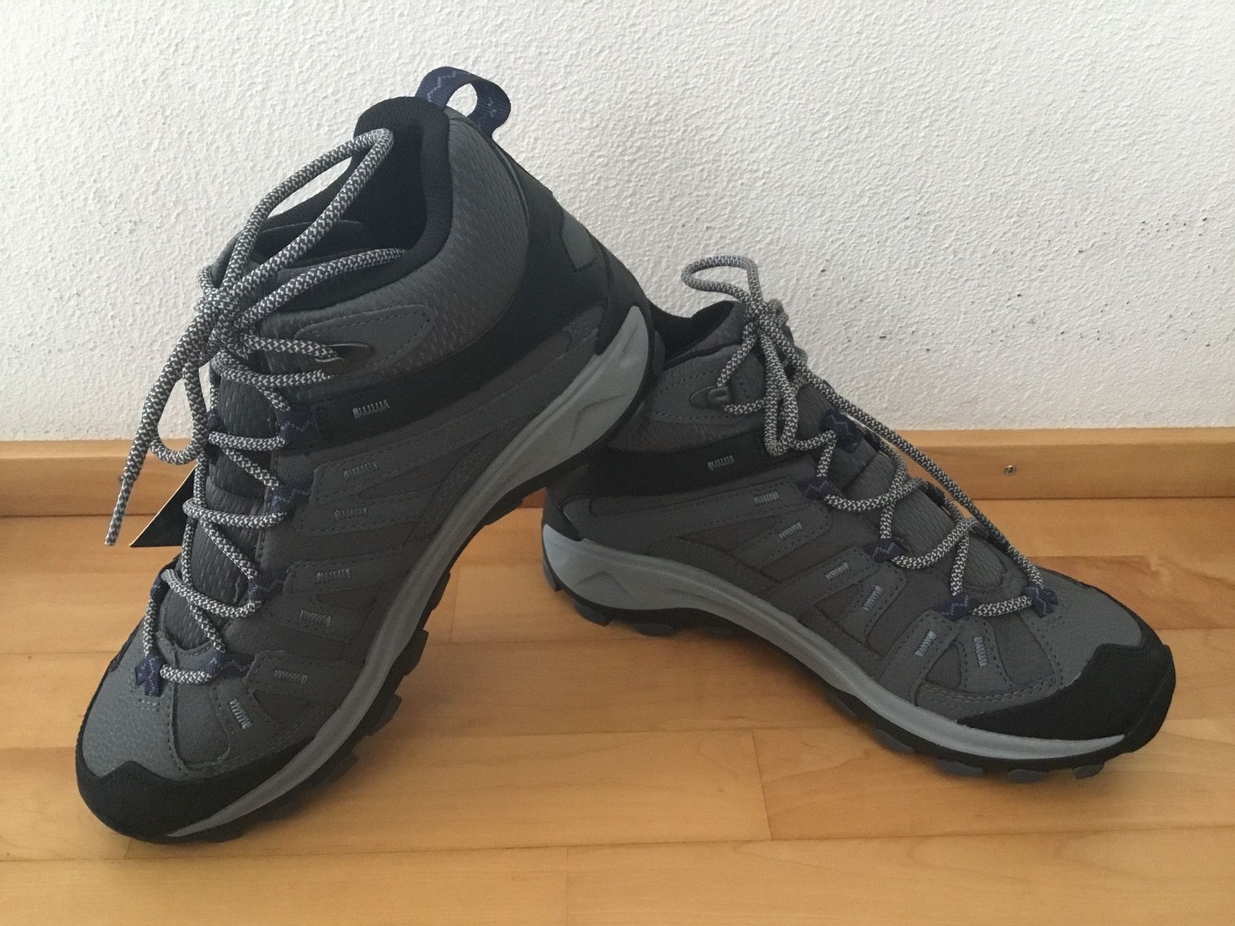 Merrell Scarpe da uomo: Merrell Gore Tex Wanderschuhe, Men, Gr. 45, Neu – Nuovo (secondo la descrizione) da Chur venduto da Jacky17 4
