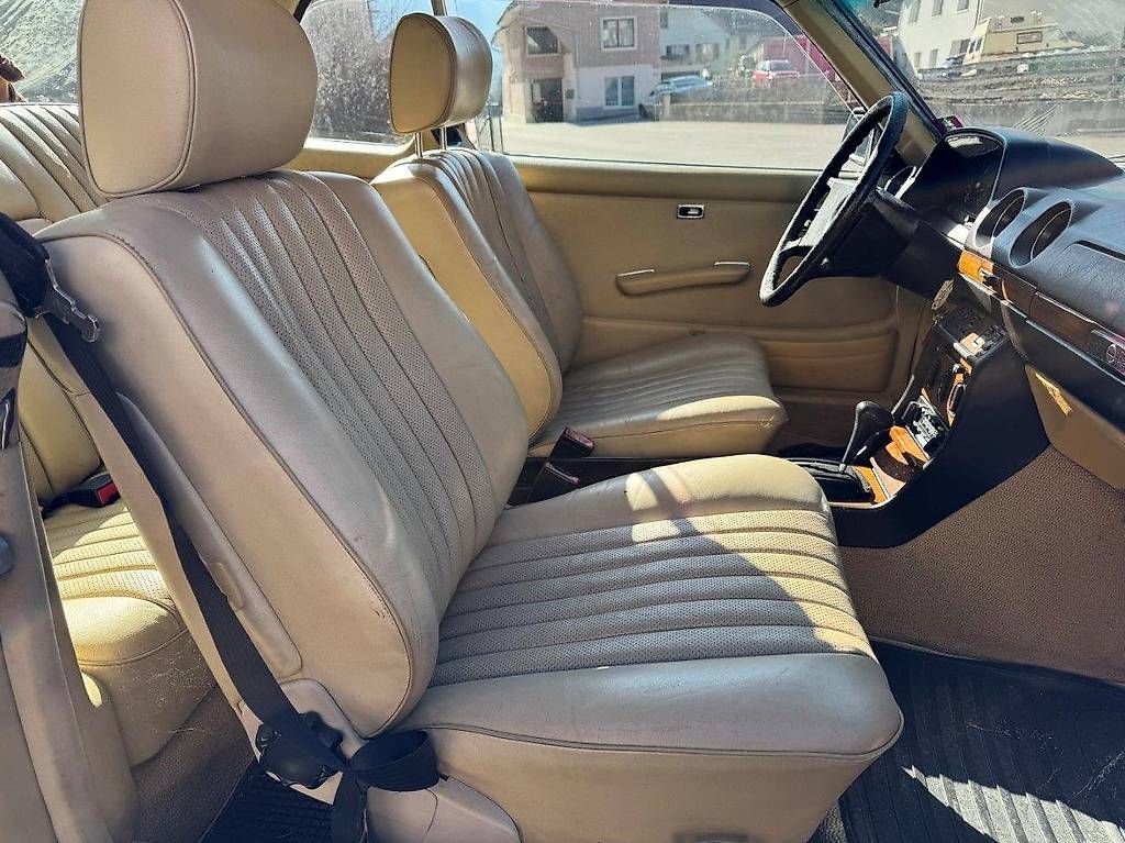 Automobili: Mercedes-Benz C123 Coupé 280 CE – Usato da Langenthal venduto da Goergens10 4
