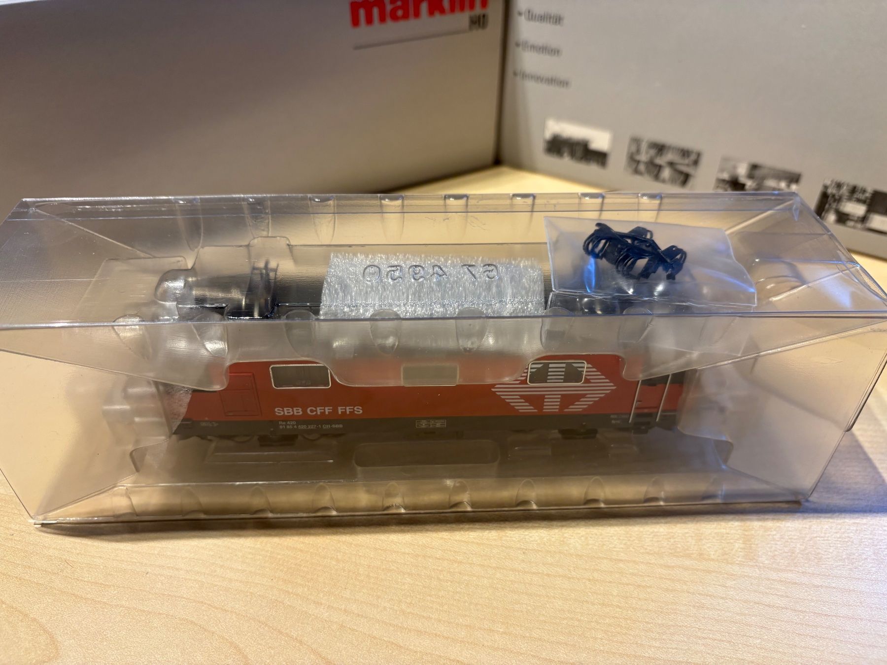 Märklin Modellini di ferrovie: Marklin 37347 Re 4/4II "Lion" – Nuovo e nell'imballaggio originale da Corcelles Payerne venduto da Pierre66 6