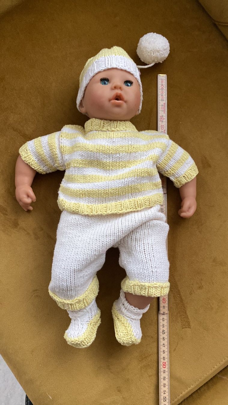 Poupées: gestrickte Puppen Kleider, handarbeit – D'occasion à Dagmersellen par Arcticsnow2017 3