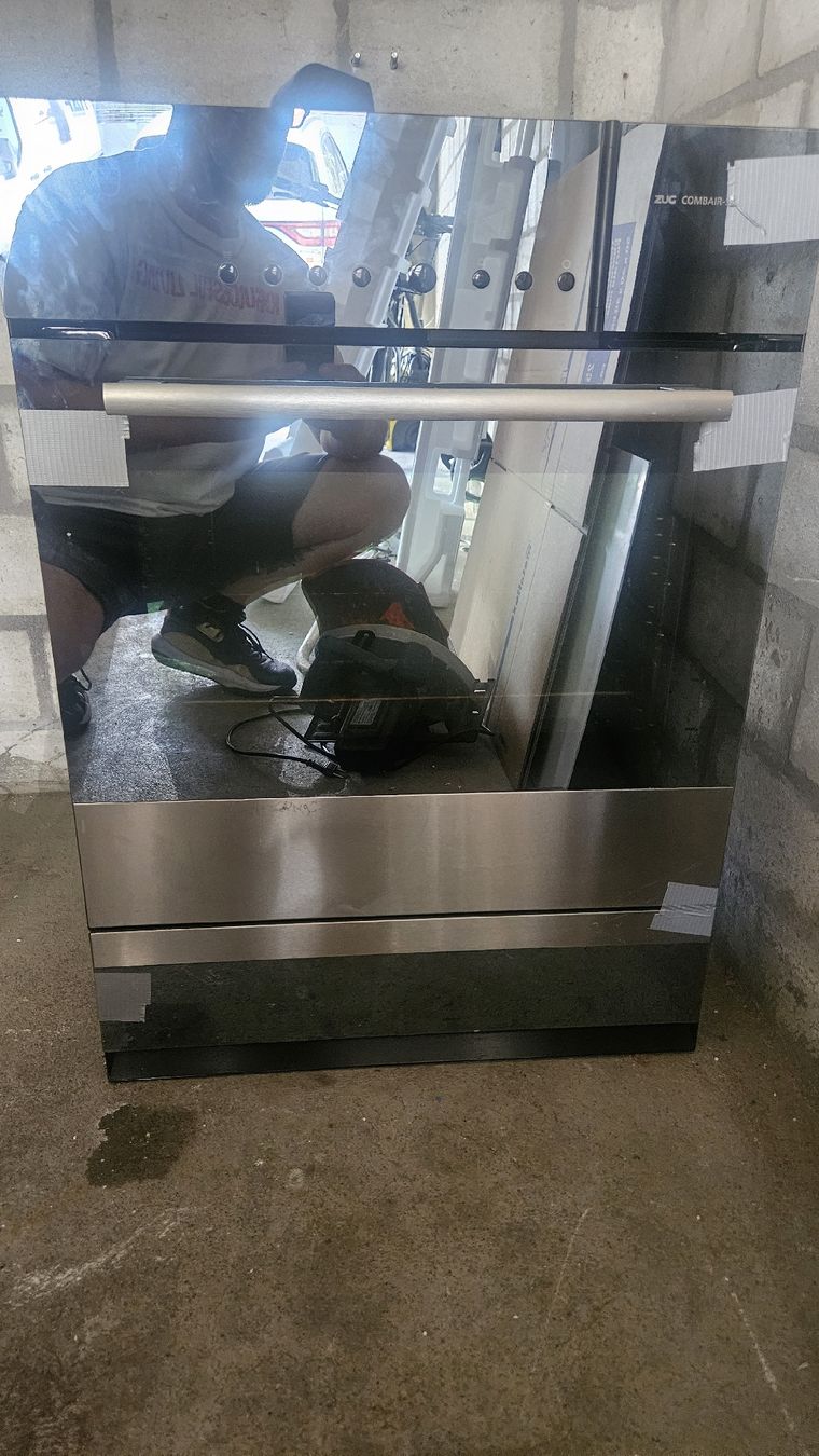 V-Zug Backöfen: ZUG Combi-Steam S Oven  – Defekt aus Sachseln von laz_65cg